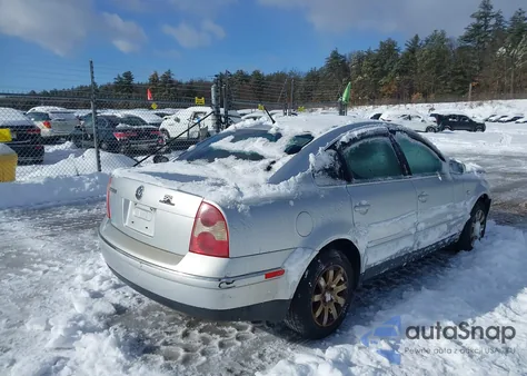2003 Volkswagen Passat Gl from USA, damaged, VIN WVWMD63B23P440805